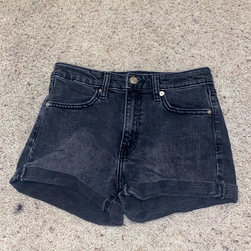 Good condition just grew out of them